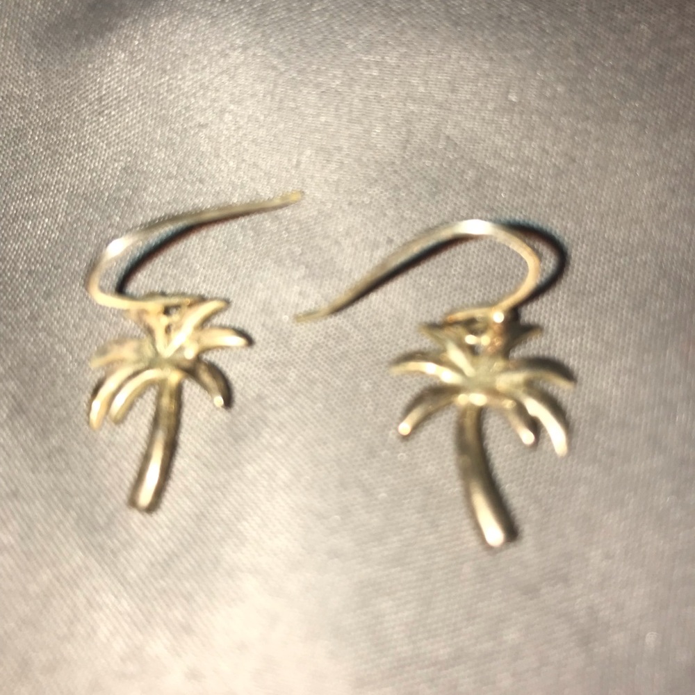 BEST OFFER !!!! Palm Tree Dangle Sterling Silver Earring